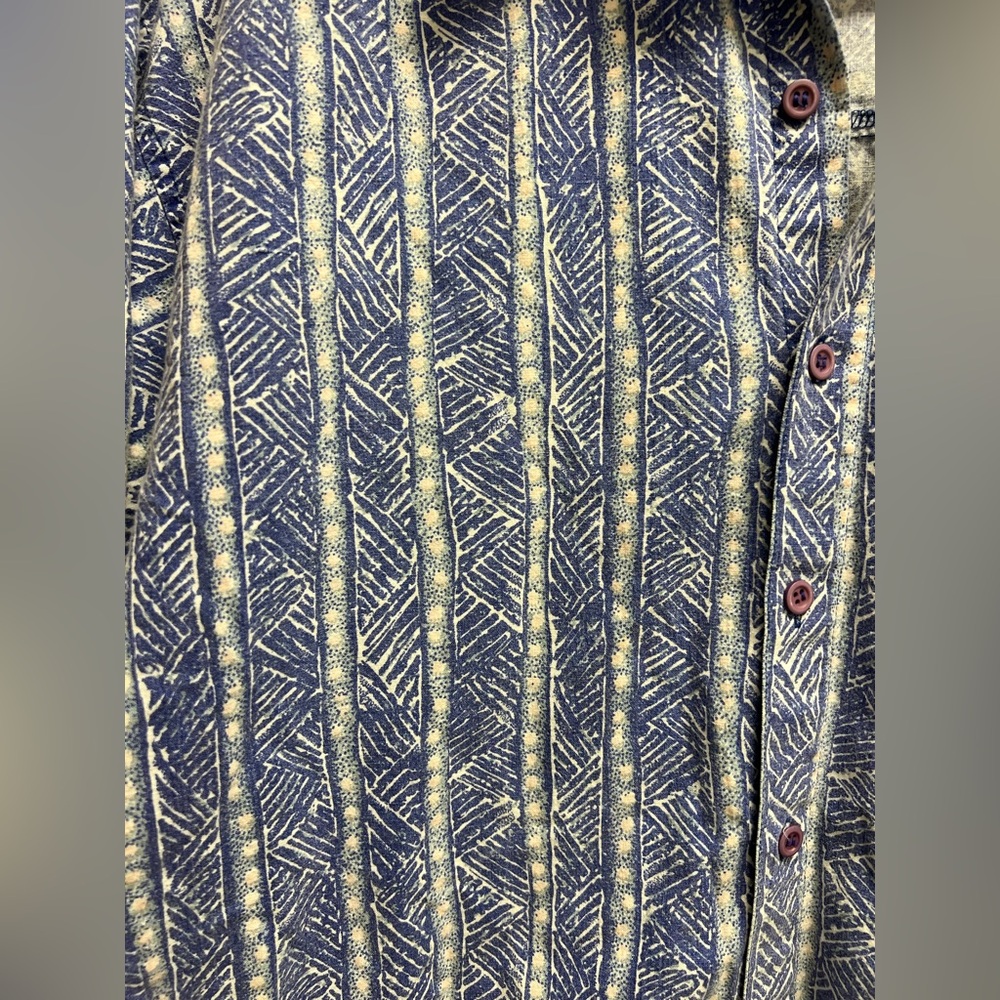 Vintage 90s Shah Safari Shirt Blue & White Abstract Crosshatch Pattern Sz Large - Picture 3 of 4